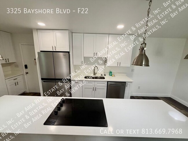 Foto del edificio - 3325 Bayshore Blvd