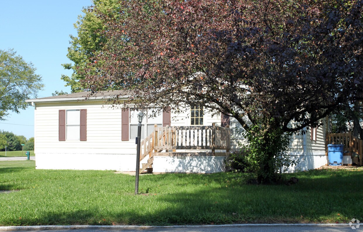Blue Ridge Estates Apartments in Churubusco, IN