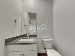 Building Photo - 7920 Selah St SW
