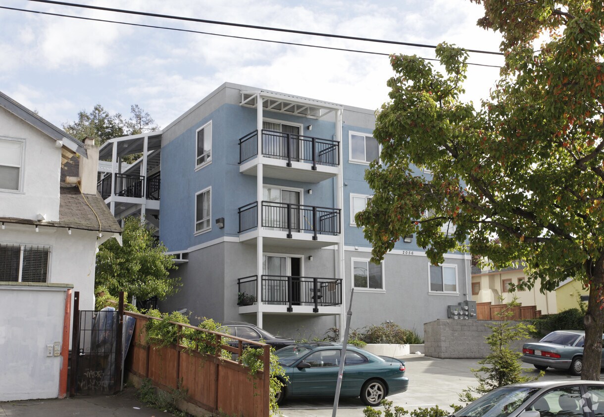 Building Photo - 2056 35th Ave