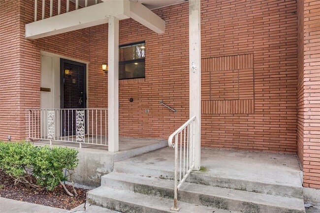 Foto del edificio - 3208 Preston Hollow Rd