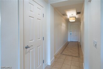 Building Photo - 1362 Centre Ct Ridge Dr