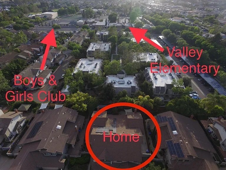 Very walkable locatino - 13042 Creek Park Dr