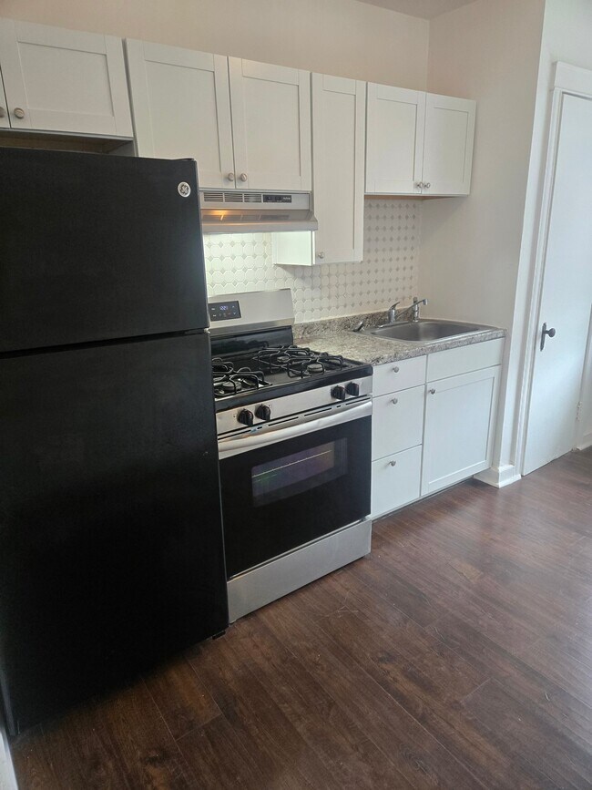 Foto del edificio - 3613 Erdman Ave