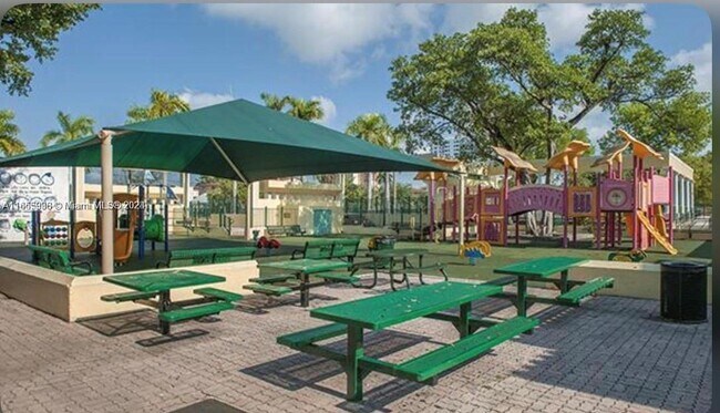 Foto del edificio - 320 SW 4th Ave