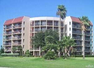 Building Photo - 12 Ashley Dr