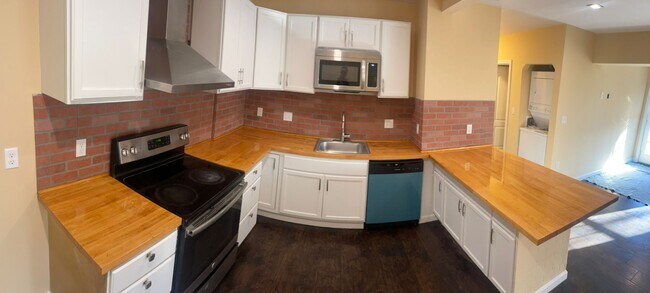 Foto del edificio - 409 Boston Rd