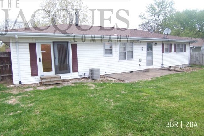 Building Photo - 508 N Burton Ave