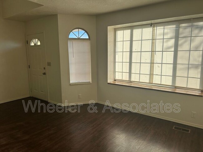 Building Photo - 1083 S 1200 W