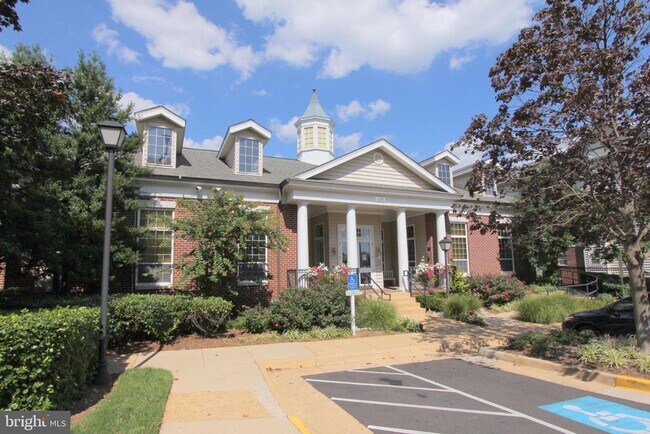 Building Photo - 1591 Spring Gate Dr.