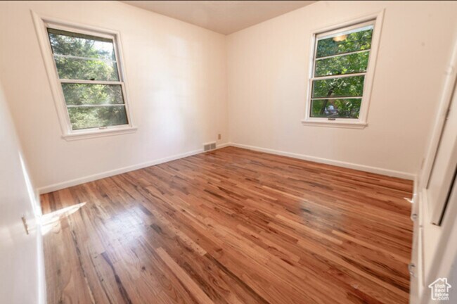 Foto del edificio - 855 36th St