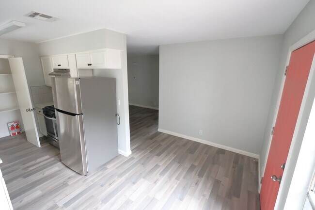 Foto del edificio - 7205 Tumbleweed Dr