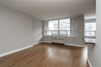 Building Photo - 95 Jameson Ave