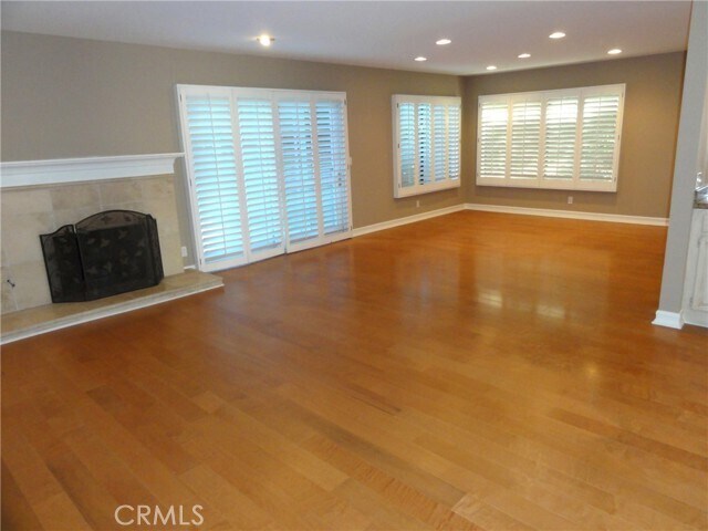 Foto del edificio - 337 Fox Hills Dr