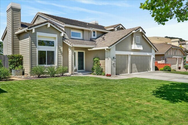 Foto del edificio - Toro Sunshine Expansive 4 Bed/ 3 Bath Home!