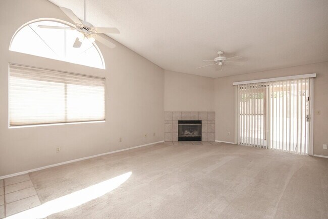 Foto del edificio - 12234 S 45th St