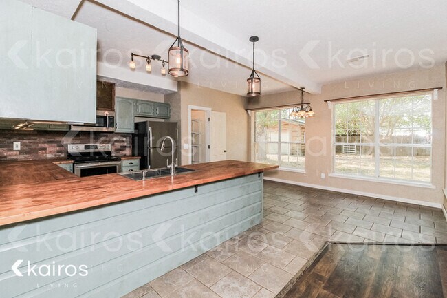 Foto del edificio - 6710 Hatton Rd