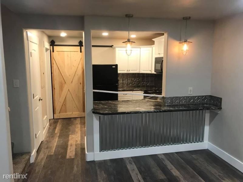 Building Photo - 3 br, 2 bath Apartment - 100 Polston