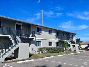 Building Photo - 423 Cape Coral Pkwy W