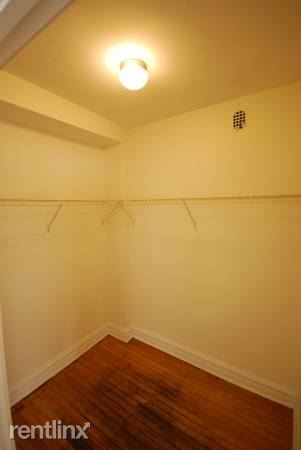 Building Photo - 6246 S King Dr