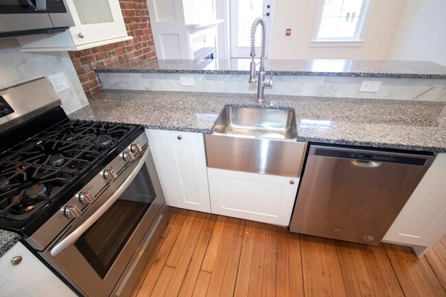 Foto del edificio - 440 Central Ave