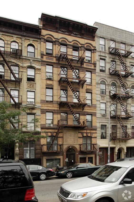 Building Photo - 25 E Third St