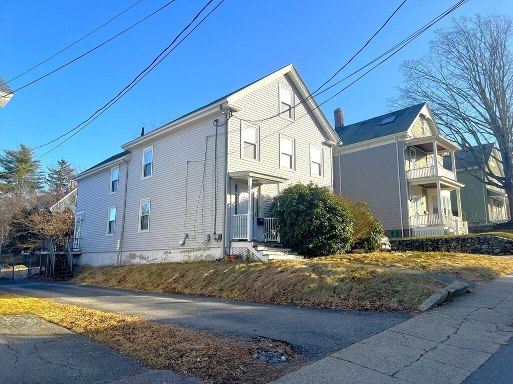Foto principal - 38 Cottage St