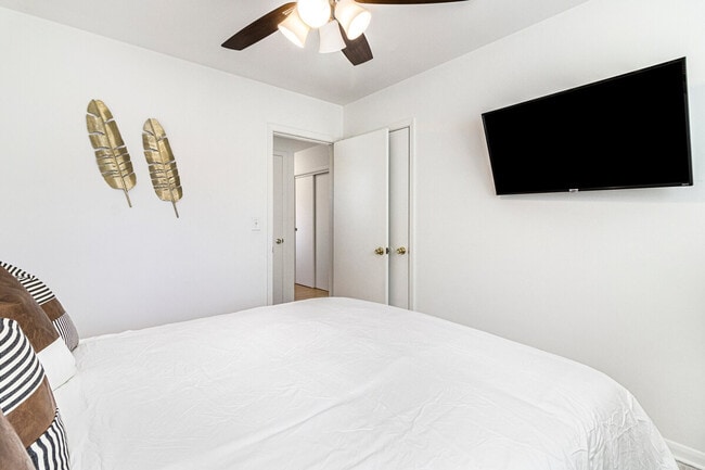 Building Photo - 1542 Orchard Rd