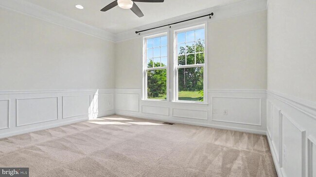 Building Photo - 40978 Spur Run Ln