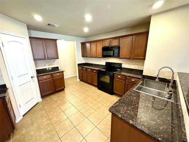 Building Photo - 420 Andalusian Trail