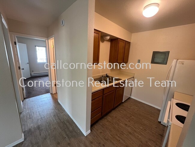 Building Photo - 2820 W Platte Ave