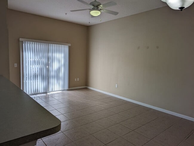 Building Photo - 9556 Armelle Way