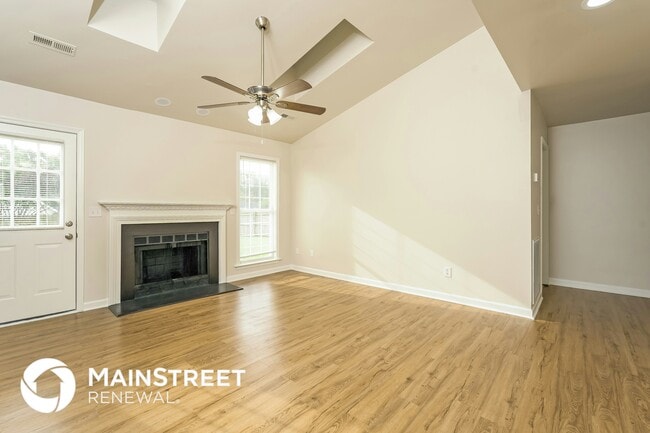 Building Photo - 4403 Pleasant Valley Rd