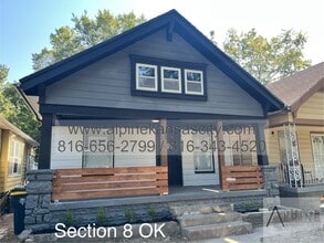 Building Photo - 511 Oakley Ave