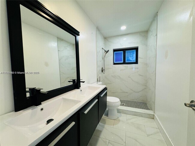 Foto del edificio - 2983 NW 191st Terrace