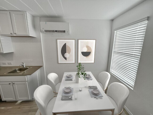 Foto del edificio - Straight Out of Your Favorite TV Show — This Mini-Home Marvel Has It All!