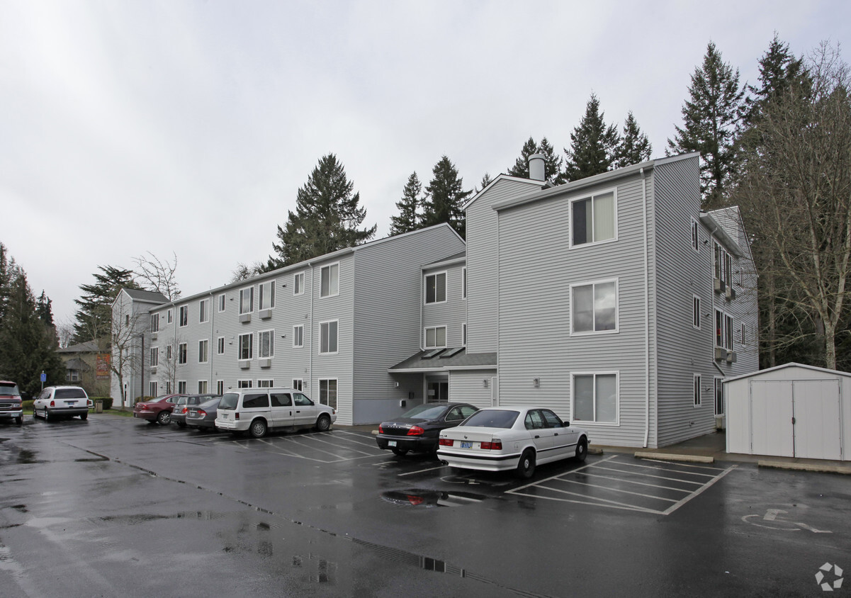 Building Photo - Rolling Green Apartments
