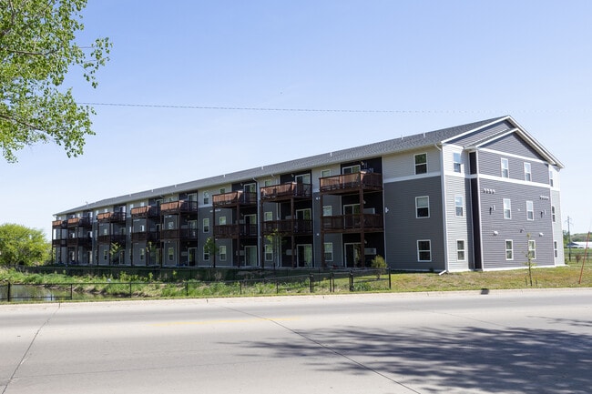 Building Photo - Lakeview Apartments