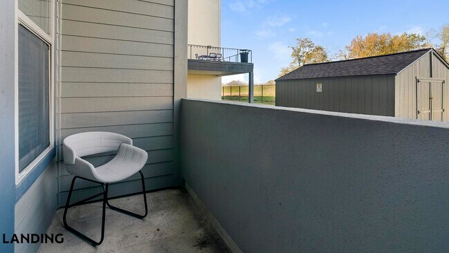 Foto del edificio - 14805 Grisby Rd