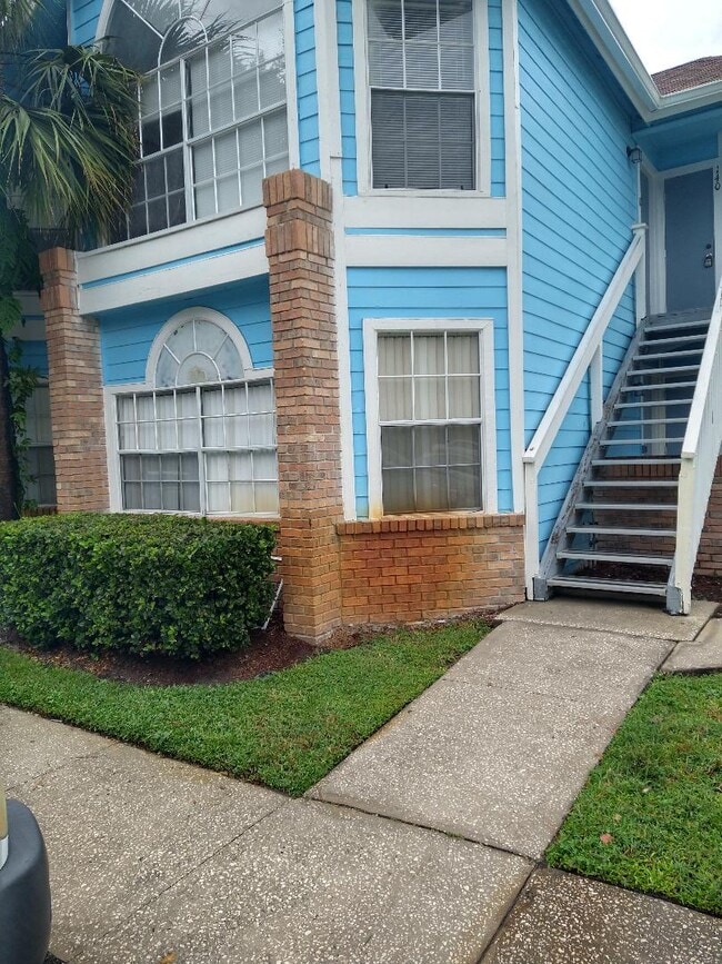 Building Photo - 2727 N Poinciana Blvd