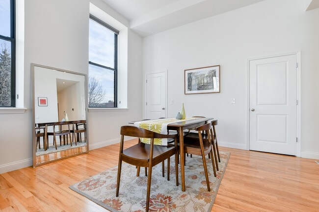 Photo - 11 Wyman St Townhome