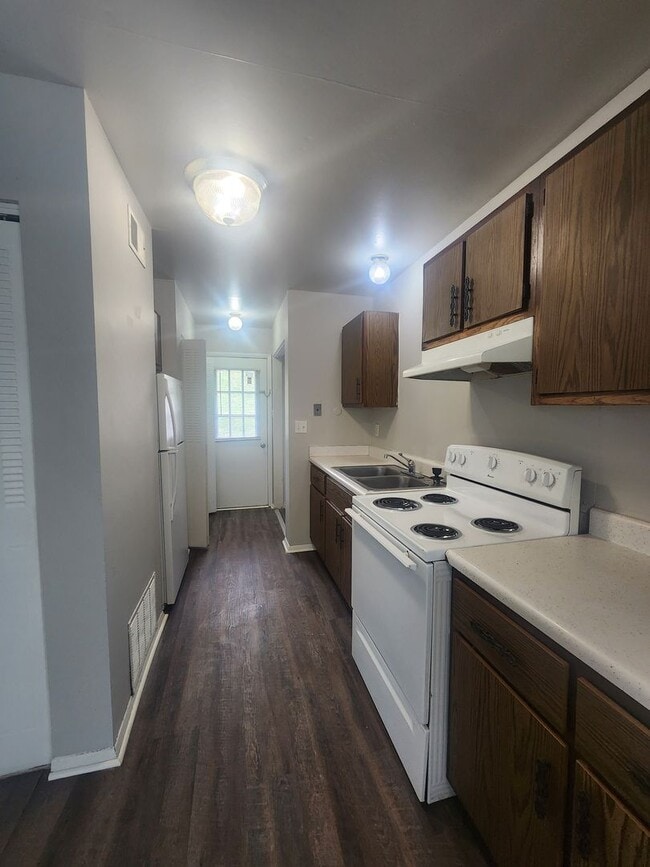 Building Photo - Cozy 1-Bedroom Bungalow – Easy Single-Level Living