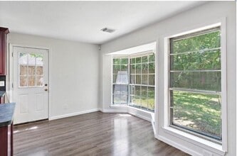 Building Photo - 7019 Oak Bough Dr