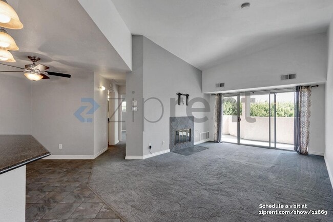 Building Photo - 7084 Camino Degrazia