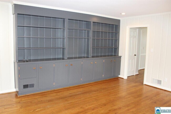 Foto del edificio - 3321 Sandhurst Rd