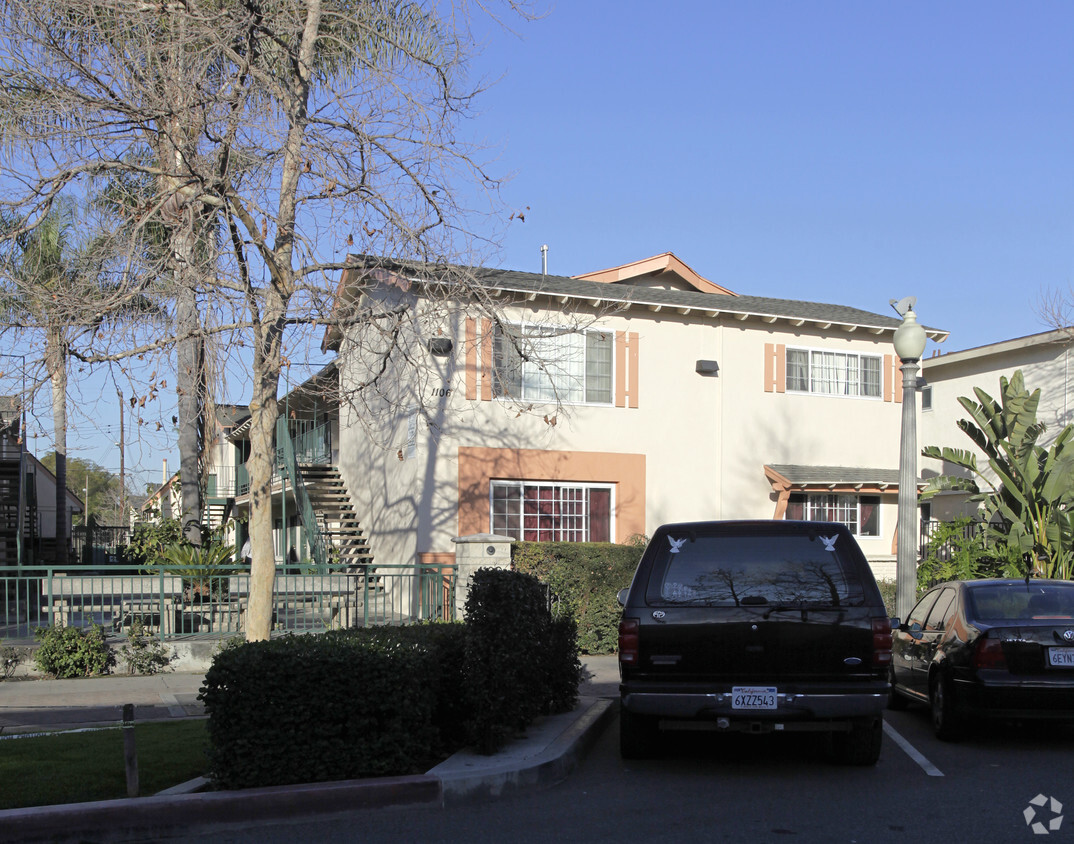 Primary Photo - 1106 S Minnie St