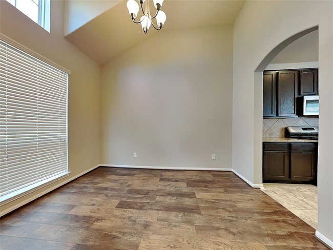 Building Photo - 4138 Loft Square Pl