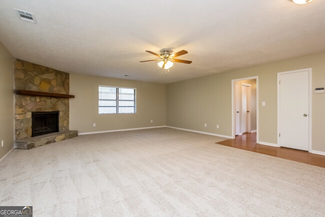 Foto del edificio - 3790 Creekview Cir