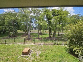 Building Photo - 8001 Fairview Dr