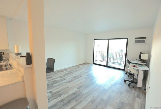 Building Photo - 6780 Friars Rd